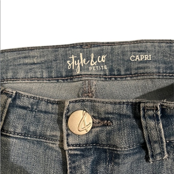 Style & Co. Side Embroidered Capri Jeans - Picture 5 of 9